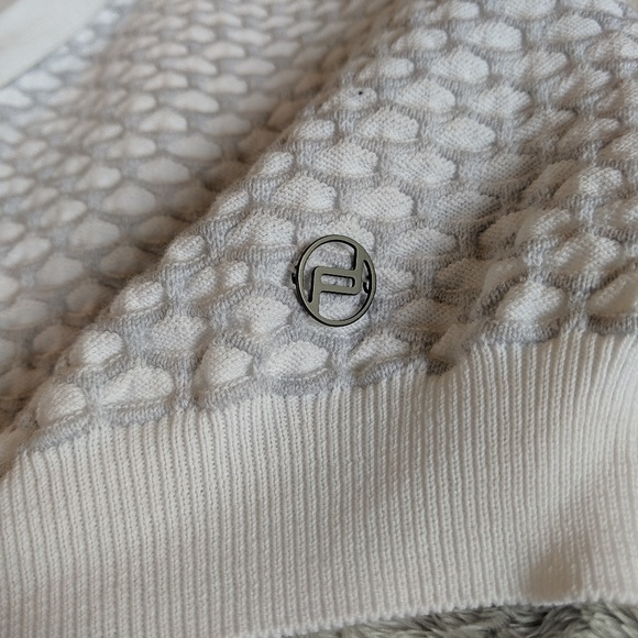 Pull over Porsche design sweater. - Picture 2 of 5